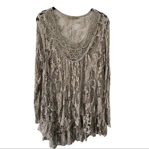 Bella Amore Taupe Casanova Crochet Blouse Medium